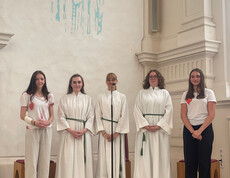Unsere Schüler*innen gestalteten den Schlussgottesdienst. Hier sieht man sie als Gruppe.